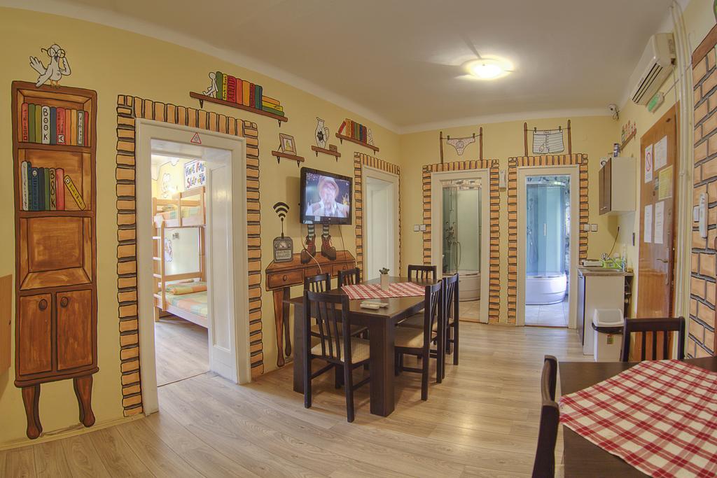 City Hostel Novi Sad Pokoj fotografie